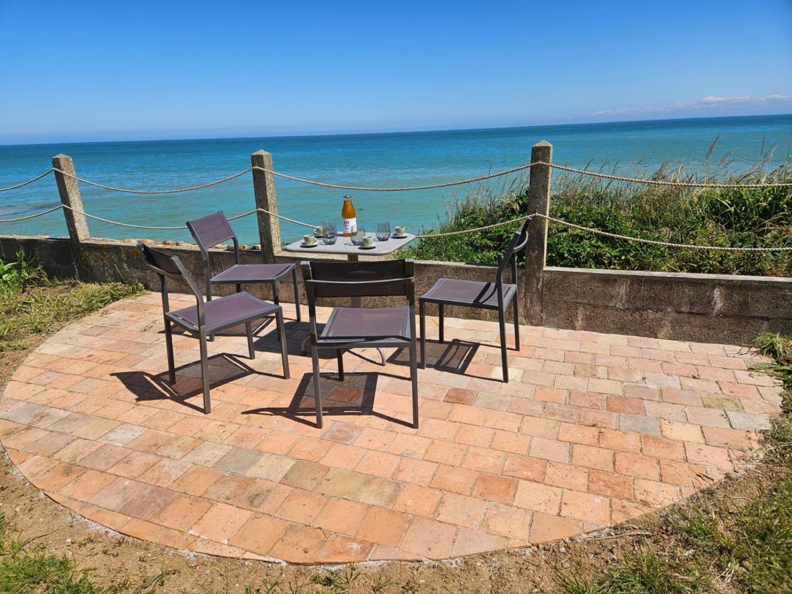 Entre Ciel Et Mer Luc-sur-Mer Exterior photo